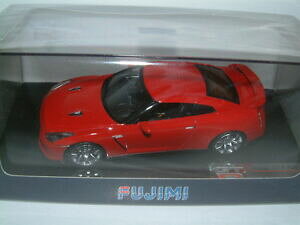 yzzr[@͌^ԁ@ԁ@[VOJ[ 143 fujimi nissan gtr r35 en rouge