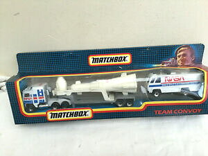 �y���������z�z�r�[�@�͌^�ԁ@�ԁ@���[�V���O�J�[ �}�b�`�`�[���R�}���hmatchbox team convoy tc 5 kenworth with command vehicle nasa boxed