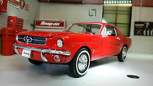 yzzr[@͌^ԁ@ԁ@[VOJ[ tH[h}X^OJbgXP[~j`AJ[ford mustang 1964 coupe 124 echelle welly tres detaille voiture miniature 22451