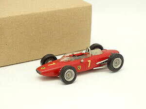 �y���������z�z�r�[�@�͌^�ԁ@�ԁ@���[�V���O�J�[ �W�������^���L�b�g�t�F���[���}�E���gjohn day kit metal monte 143 ferrari 156 f1