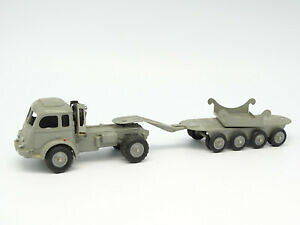 yzzr[@͌^ԁ@ԁ@[VOJ[ m[g^[g[[cij sb 143 renault tracteur routier remorque