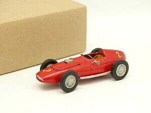 �y���������z�z�r�[�@�͌^�ԁ@�ԁ@���[�V���O�J�[ �W�������^���L�b�g�t�F���[���f�B�m�}�E���gjohn day kit metal monte 143 ferrari dino 266 f1