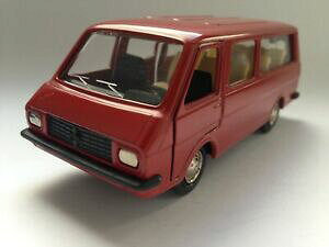 【送料無料】ホビー 模型車 車 レーシングカー ソudssr ussr cccp raf 2203 in rot 143