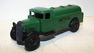 �y���������z�z�r�[�@�͌^�ԁ@�ԁ@���[�V���O�J�[ �V���[�Y�K�\�����^���J�[�O���[���I���W�i�����f��dinky serie 25d petrol tanker vert modele original d136