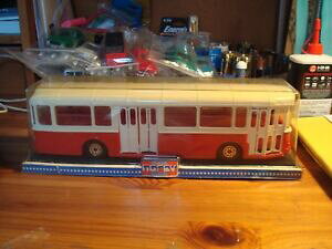 yzzr[@͌^ԁ@ԁ@[VOJ[ {bNXoXbus norev avec boite d origine