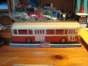 yzzr[@͌^ԁ@ԁ@[VOJ[ {bNXoXbus norev avec boite d origine