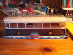 yzzr[@͌^ԁ@ԁ@[VOJ[ {bNXoXbus norev avec boite d origine