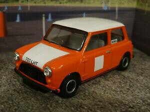 yzzr[@͌^ԁ@ԁ@[VOJ[ R}N[~jN[p[[J[fcorgi vanguards colin mcrae mini 1275cc cooper rallye modele de voiture va02529 143