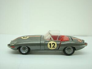 yzzr[@͌^ԁ@ԁ@[VOJ[ WK[^CvJuItekno 926 jaguar type e cabriolet 143 ancien