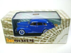 �y���������z�z�r�[�@�͌^�ԁ@�ԁ@���[�V���O�J�[ �I�y���L���v�e��opel capitaine bleu 1950