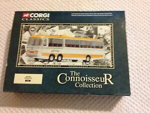 �y���������z�z�r�[�@�͌^�ԁ@�ԁ@���[�V���O�J�[ �R�[�M�[�R���N�V�����o�X�Z�b�gcorgi classics 35303 selnec bedford valthe connoisseur collectionbus set