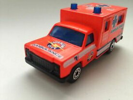 【送料無料】ホビー　模型車　車　レーシングカー マッチインターコムmatchbox ambulance intercom city 1991