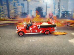 yzzr[@͌^ԁ@ԁ@[VOJ[ R[ht@~[XP[for code 3 kitbash fdny fire family transport foundation 164 scale