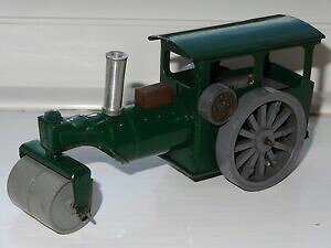 yzzr[@͌^ԁ@ԁ@[VOJ[ RvbT[a triang minic rouleau compresseur 33 m