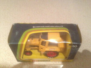 �y���������z�z�r�[�@�͌^�ԁ@�ԁ@���[�V���O�J�[ �R�[�M�[�g�^�[corgi mf50b tracteur