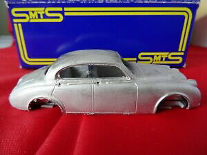 �y���������z�z�r�[�@�͌^�ԁ@�ԁ@���[�V���O�J�[ �W���K�[�z���C�g���^���L�b�gjaguar 240340 1959 smts white metal kit 143