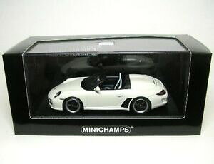 �y���������z�z�r�[�@�͌^�ԁ@�ԁ@���[�V���O�J�[ �|���V�Fporsche 911 speedster blanc 2010
