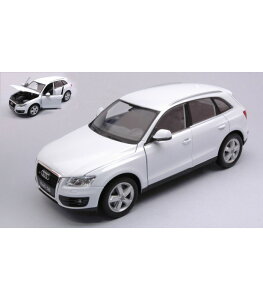 yzzr[@͌^ԁ@ԁ@[VOJ[ AEfBzCgaudi q 5 2008 white 124