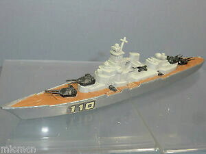 �y���������z�z�r�[�@�͌^�ԁ@�ԁ@���[�V���O�J�[ �}�b�`���C�����f��kmatchbox sea kings water line model k303 battleship