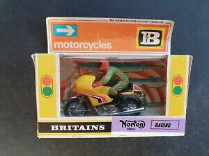 yzzr[@͌^ԁ@ԁ@[VOJ[ _CJXg[^TCNC_[britains norton 850cc diecast motor cycle 9671 unpunched rare green rider