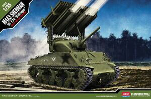 yzzr[@͌^ԁ@ԁ@[VOJ[ V[}^NvX`bNfAJf~[Lbgm4 a3 sherman w7t34 calliope tank 135 plastic model kit academy