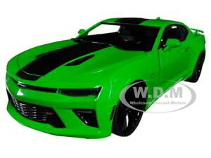 yzzr[@͌^ԁ@ԁ@[VOJ[ V{[J}O[Y2017 chevrolet camaro ss green ltd ed 118 autoworld aw244