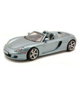 �y���������z�z�r�[�@�͌^�ԁ@�ԁ@���[�V���O�J�[ �|���V�F�J����porsche carrera gt 2000 silverblue 118