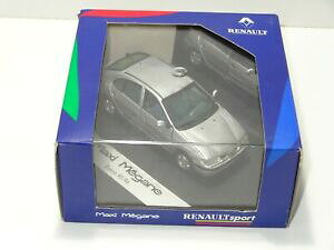 �y���������z�z�r�[�@�͌^�ԁ@�ԁ@���[�V���O�J�[ ���m�[���K�[�k�e�X�g�{�b�N�X�v�����[�V�����Z�b�gvitesse renault maxi meganeessais 9596 143 cretdealer promotionnel