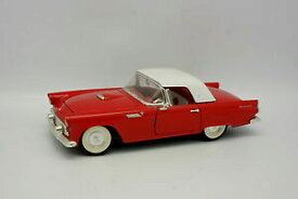 【送料無料】ホビー　模型車　車　レーシングカー フォードサンダーバードrevell 118 ford thunderbird rouge