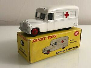 yzzr[@͌^ԁ@ԁ@[VOJ[ _C[IWi{bNXjouet ancien dinky toys gb daimler ambulance boite dforigine 253
