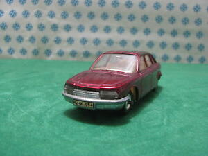 yzzr[@͌^ԁ@ԁ@[VOJ[ re[WCgvintage nsu ro 80 avec lumiere 143 dinky toys 176