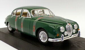 �y���������z�z�r�[�@�͌^�ԁ@�ԁ@���[�V���O�J�[ �X�P�[�����f���W���K�[maisto 118 scale model car 31833 1959 jaguar mk2 green