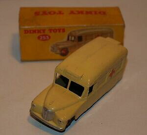 yzzr[@͌^ԁ@ԁ@[VOJ[ {bNXdinky toys gb n 253 daimler ambulance en boite