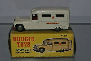 yzzr[@͌^ԁ@ԁ@[VOJ[ f935 morestone budgie toys 258 daimler ambulance ad
