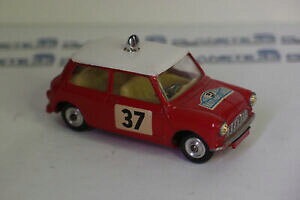 yzzr[@͌^ԁ@ԁ@[VOJ[ R[M[[X~jN[p[eJ{bNXcorgi toys 321 morris mini cooper s monte carlo 1964 37 no box 143