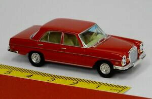 �y���������z�z�r�[�@�͌^�ԁ@�ԁ@���[�V���O�J�[ �����Z�f�Xmercedes 280 sw w 108 rouge signal rouge version us brekina starmada 13106