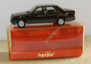 yzzr[@͌^ԁ@ԁ@[VOJ[ }CNz{bNXZfXxcmicro herpa ho 187 mercedes benz 300 e noire in box