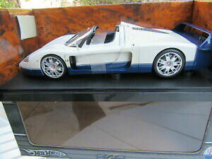 �y���������z�z�r�[�@�͌^�ԁ@�ԁ@���[�V���O�J�[ �{�b�N�X�}�Z���e�B�}�Z���e�Bmaserati mc 12 hotwheels 118 en boite parfait etat