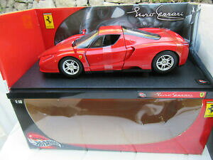 �y���������z�z�r�[�@�͌^�ԁ@�ԁ@���[�V���O�J�[ �{�b�N�X�t�F���[���G���c�H�t�F���[��ferrari enzo ferrari hotwheels 118 hotwheels en boite tres bon etat