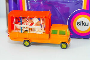 �y���������z�z�r�[�@�͌^�ԁ@�ԁ@���[�V���O�J�[ �}�b�`siku strabendienstwagen ref 2513 no matchbox no hotwheels