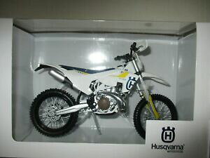 �y���������z�z�r�[�@�͌^�ԁ@�ԁ@���[�V���O�J�[ �~�j�`���A���[�J�[miniature husqvarna tei 300 2019 1repro constructeur 112