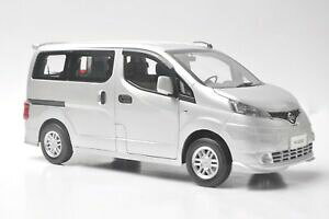 �y���������z�z�r�[�@�͌^�ԁ@�ԁ@���[�V���O�J�[ �X�P�[�����f���V���o�[nissan nv200 car model in scale 118 silver