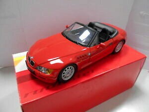 yzzr[@͌^ԁ@ԁ@[VOJ[ [hX^[utm180024330 by utmodels bmw z3 roadster 118