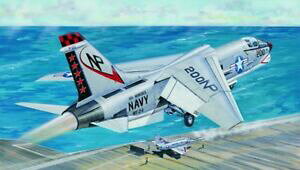 yzzr[@͌^ԁ@ԁ@[VOJ[ vX`bNfgyb^[Lbgf8j crusader fighter 132 plastic model kit trumpeter