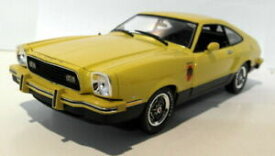 【送料無料】ホビー　模型車　車　レーシングカー スケールフォードムスタングgreenlight 118 scale 12889 1976 ford mustang stallion yellow