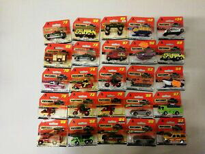 �y���������z�z�r�[�@�͌^�ԁ@�ԁ@���[�V���O�J�[ �}�b�`���f���o�b�`matchbox lot de 25 brevetes modeles 1