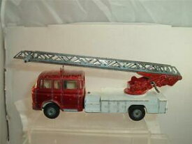 【送料無料】ホビー　模型車　車　レーシングカー ターンテーブルスクロールdinky toys 956 turntable fire escape berliet used original scroll down 4 photos