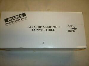 yzzr[@͌^ԁ@ԁ@[VOJ[ NCX[{bNXXP[fdanbury comme neuf scale model of a 1957 chrysler 300 c, boxed, nmb