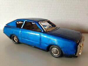 �y���������z�z�r�[�@�͌^�ԁ@�ԁ@���[�V���O�J�[ ���m�[ancienne voiture metal friction renault 17 made in china