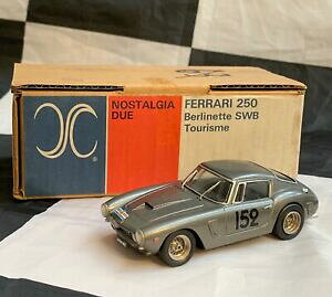 yzzr[@͌^ԁ@ԁ@[VOJ[ tF[cA[htXXfamr 143 hand built ferrari 250 gt swb tour de france auto 1961 moss model boxed